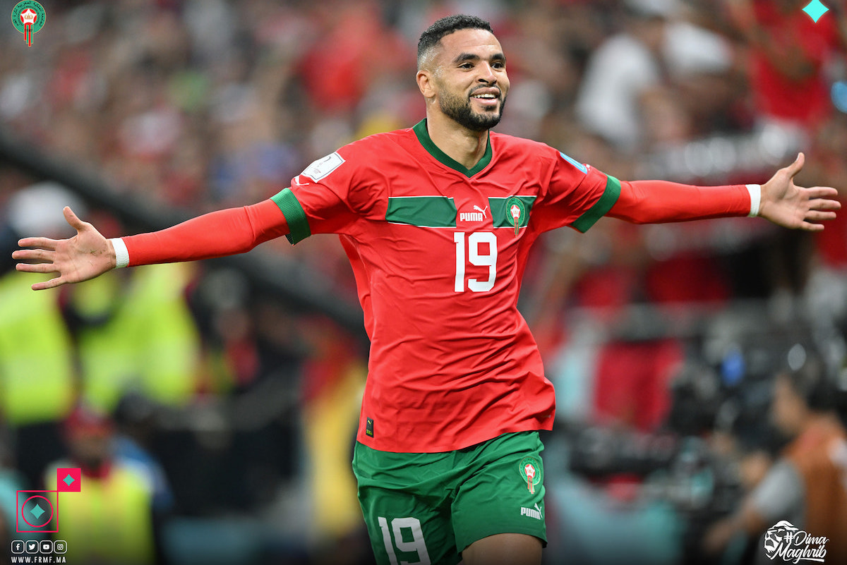 Youssef En-nesyri celebrates his goal.