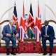 King Charles III (L) and The President of the Republic of Kenya William Ruto (R). Photo by Samir Hussein/WireImage/GettyImages